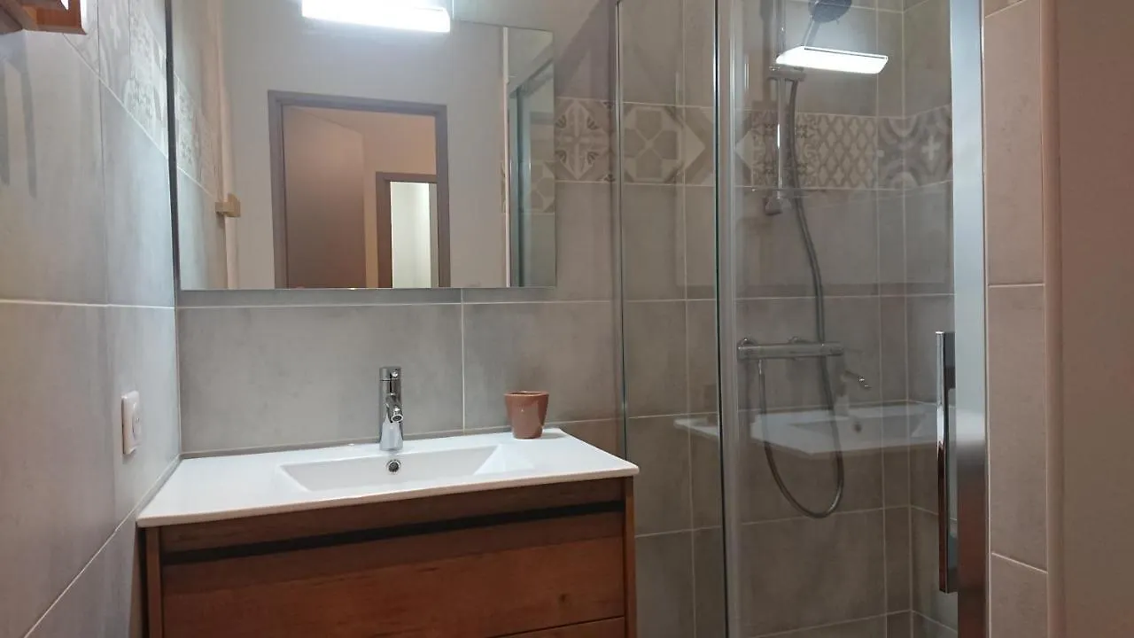 Gite Tout Confort 4 Personnes Besse-et-Saint-Anastaise Holiday home